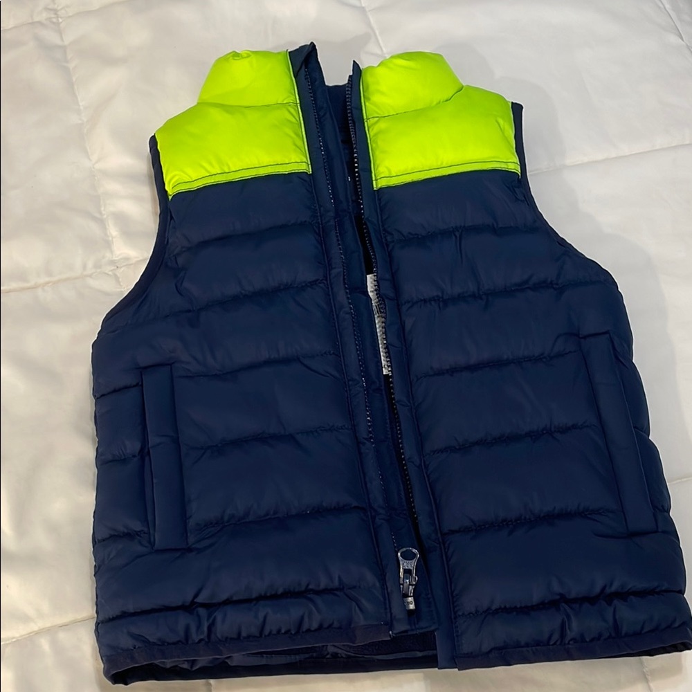 Gap Kids Puffer Vest NEW 4-4 XS